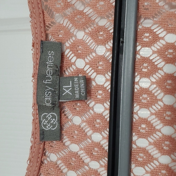 🚨🚨SOLD ON LIVE SHOW 🚨🚨DAISY FUENTES top - Picture 4 of 5